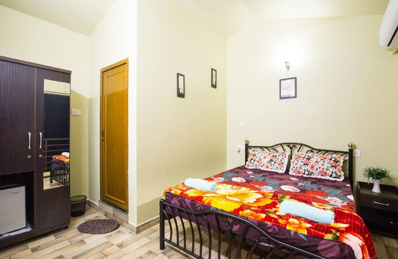 Casa Dcm And Esmeralda - Villa'S And Lake View Rooms In Bambolim With Swimming Pool Acces Екстер'єр фото