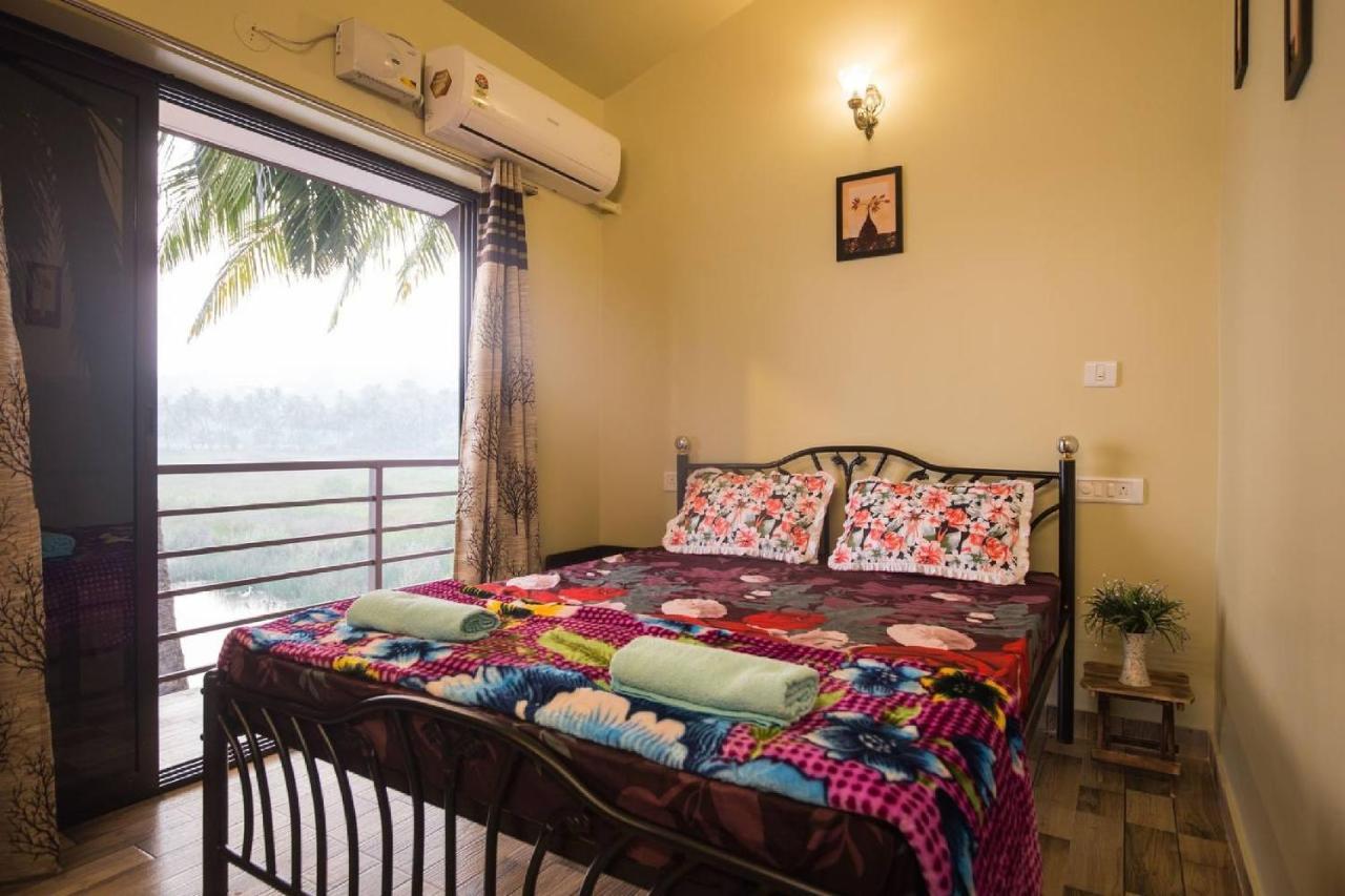 Casa Dcm And Esmeralda - Villa'S And Lake View Rooms In Bambolim With Swimming Pool Acces Екстер'єр фото